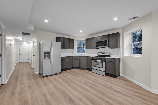 Foto del edificio - 1429 N Avers Ave