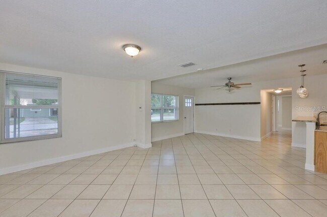 Foto del edificio - 3209 W Tyson Ave