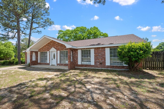 Building Photo - 5719 Ventura Ln