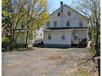 Building Photo - 734 Monroe St