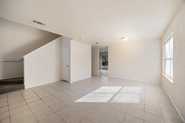 Foto del edificio - 211 Prentice Dr