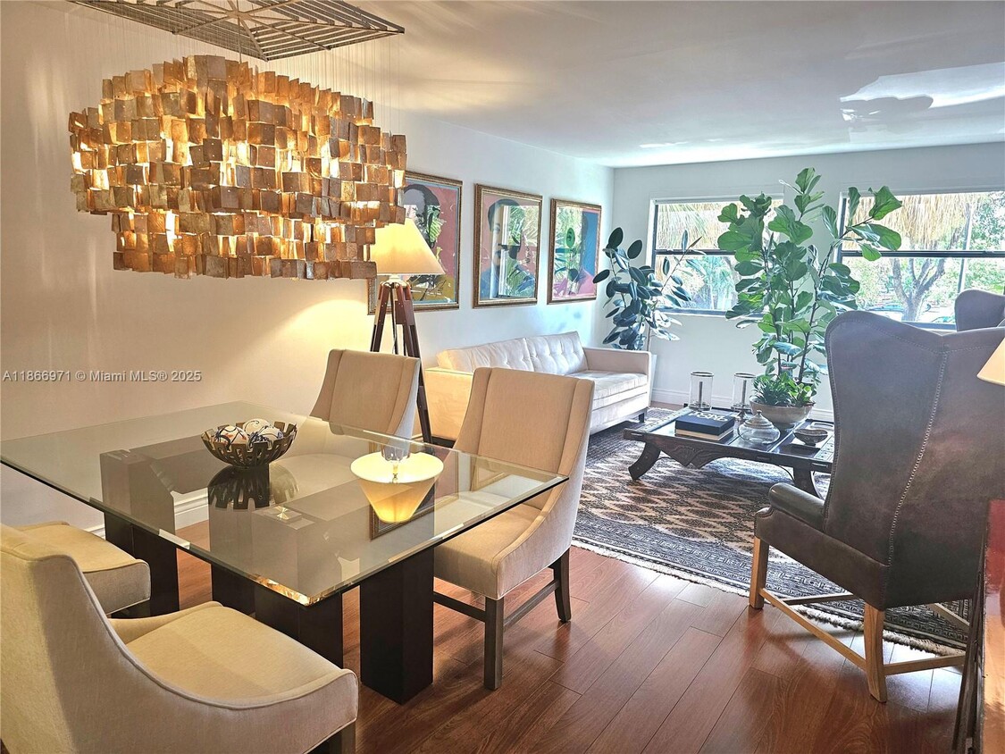 Foto principal - 8180 Geneva Ct
