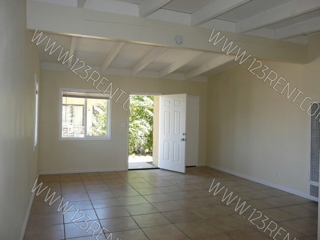 Foto del edificio - 38852 Rambler Ave