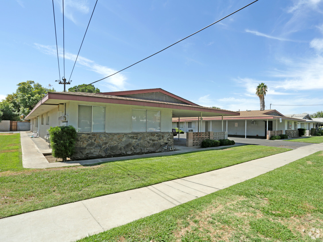 Primary Photo - 4302-4312 E Sierra Madre Ave