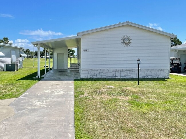 Foto del edificio - Lovely 2 bedroom 2 bath Annual Rental  hom...