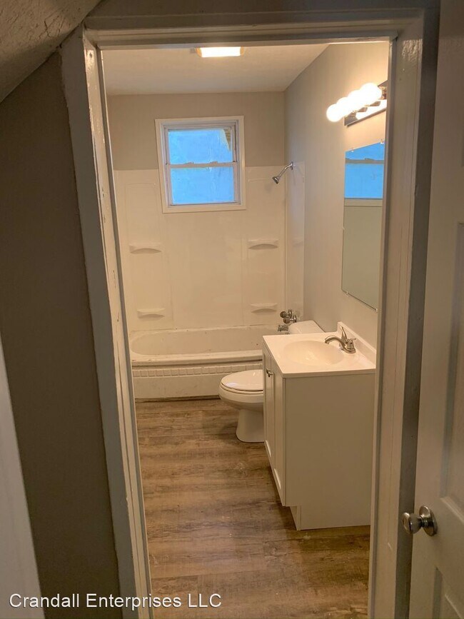 Foto del edificio - 3 br, 2 bath House - 852 Myrtle Ave