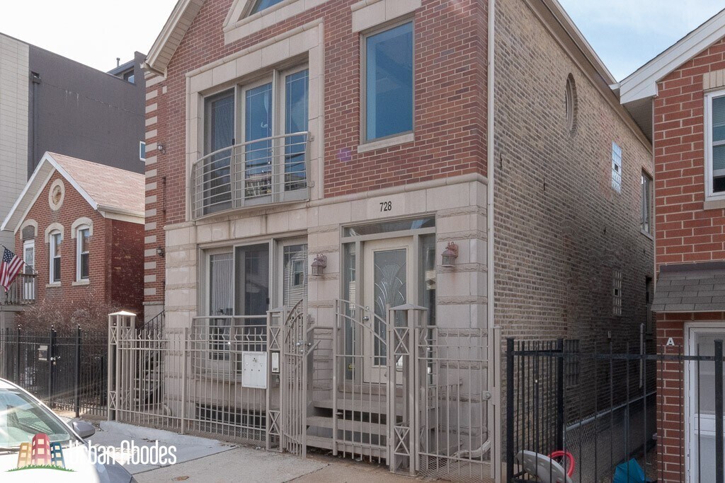 Foto principal - 728 N Willard Ct