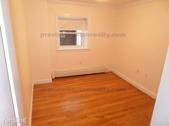 Building Photo - 1539 Beacon St