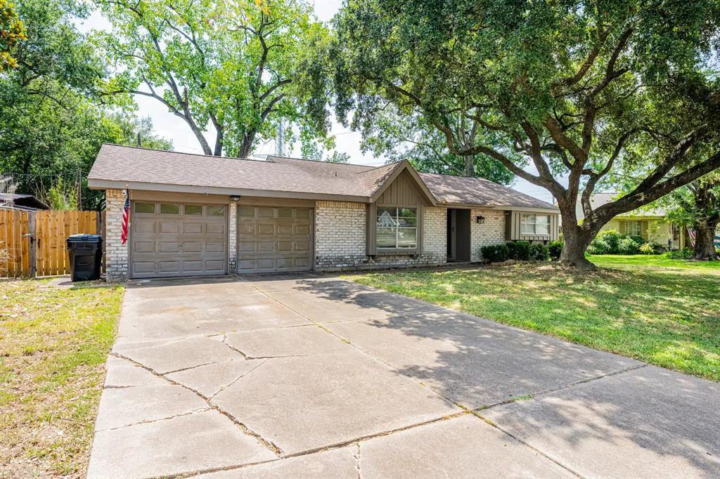 Primary Photo - 2710 Morningview Dr