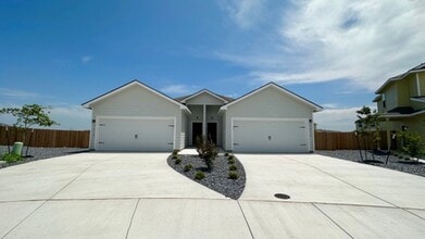 Building Photo - 3418 Lindsay Ln