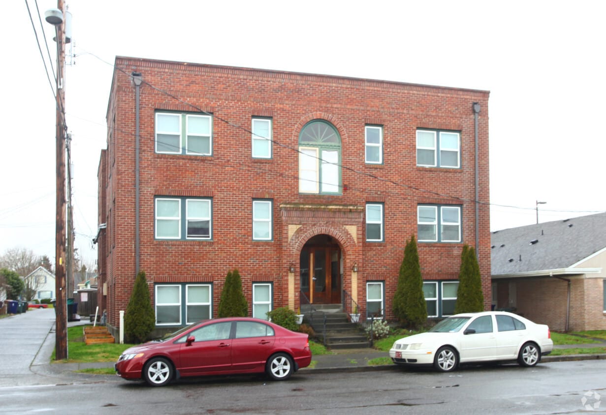 Building Photo - Lincoln Apartments
