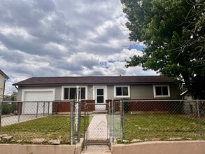 Building Photo - 3685 Darkwood Pl