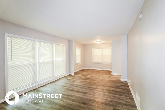 Foto del edificio - 3717 Loren Dr