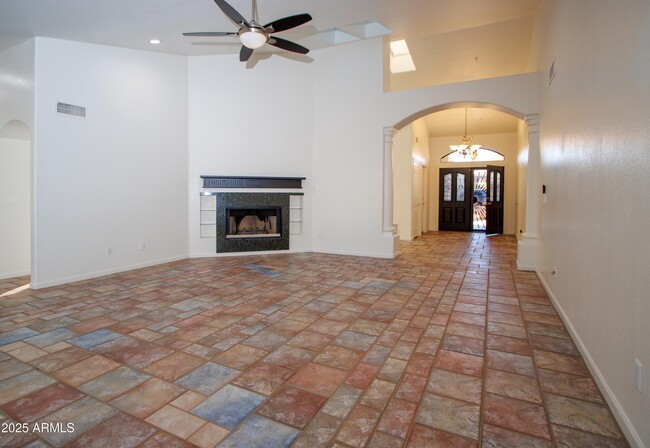 Building Photo - 11361 N 129th Way
