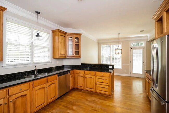 Building Photo - 111 Sweet Branch Ct