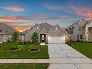 Building Photo - 2716 Pne Blf Dr