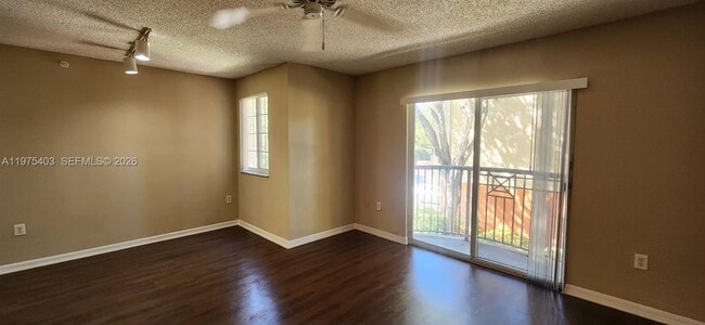 Building Photo - 4151 N Haverhill Rd