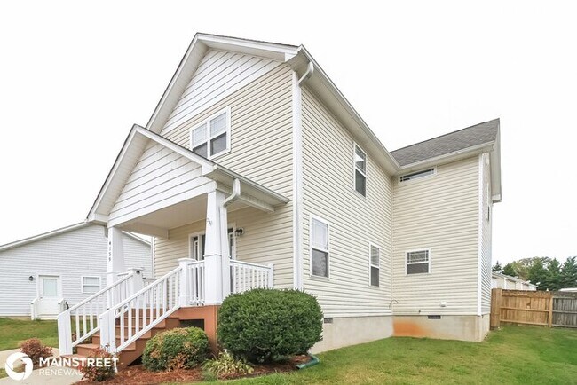 Building Photo - 4159 Smith Farm Ln, Winston-Salem, NC 27107