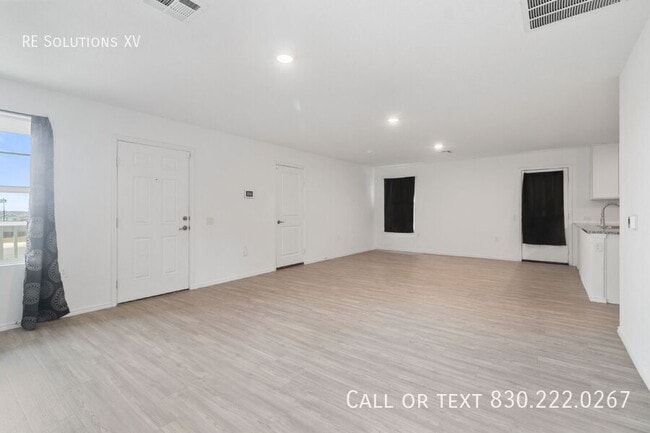 Building Photo - 12058 Still Pass