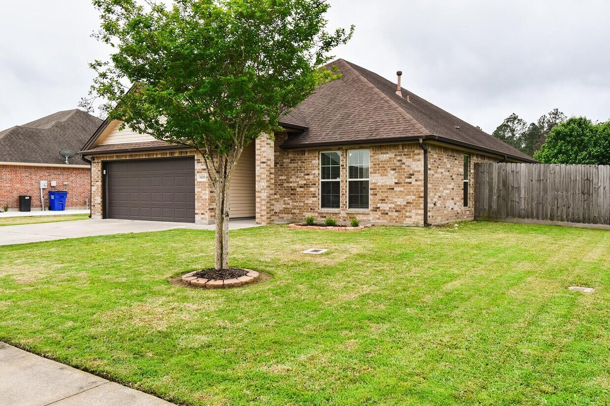 Foto del edificio - 6525 Llano Ln