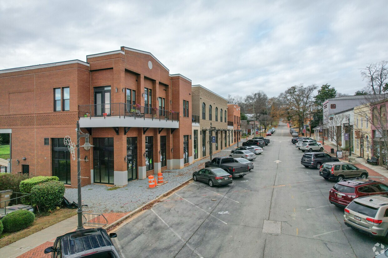 SV - 12/7/21 - 5302 Railroad Ave