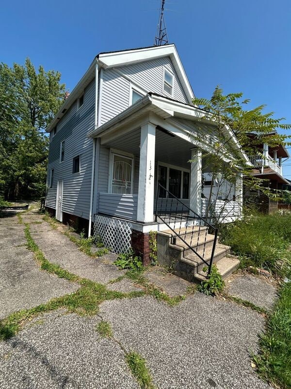 Building Photo - 13321 Caine Ave