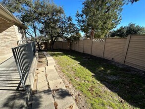 Building Photo - 1604 Teal Trail
