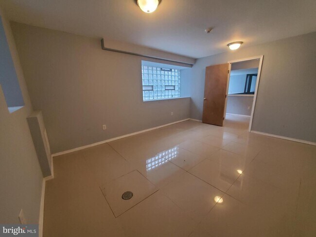 Foto del edificio - 5052 Walnut St