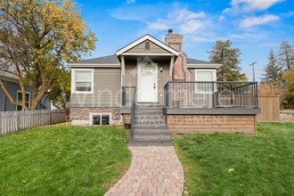 Building Photo - 2008 W Bridge Ave