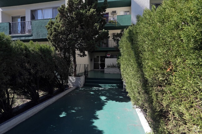 Building Photo - Mariposa Towers
