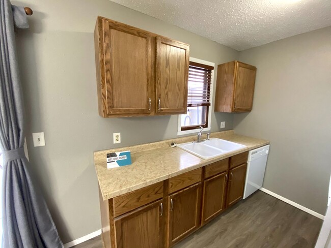 Foto del edificio - 3 Bedroom Townhome in West Fargo!