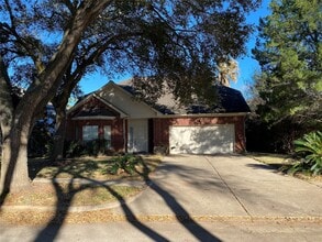 Building Photo - 215 W New Meadows Dr
