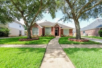 Building Photo - 1823 Brightlake Way
