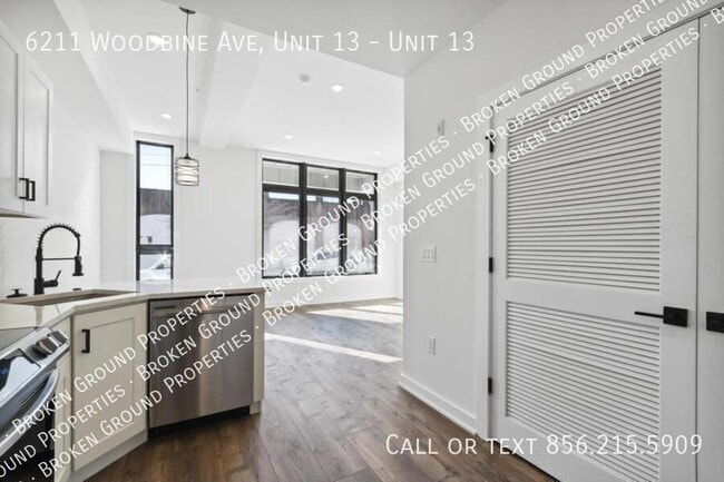 Building Photo - 6211 Woodbine Ave