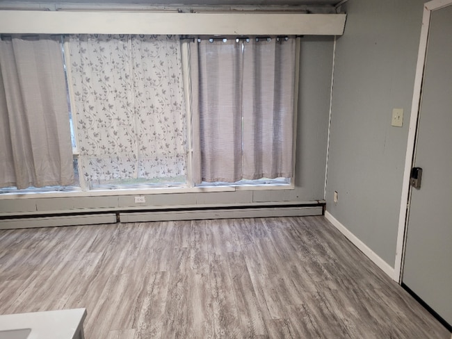 Building Photo - 117-113 3rd Ave