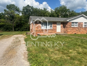 Building Photo - 210-212-212 Thacker Dr