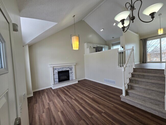 Foto del edificio - 16316 S Hunter St