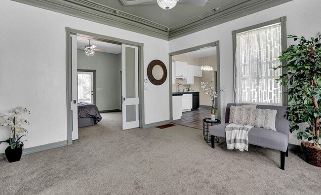 Building Photo - Charming Home for with a Spacious Yard & C...