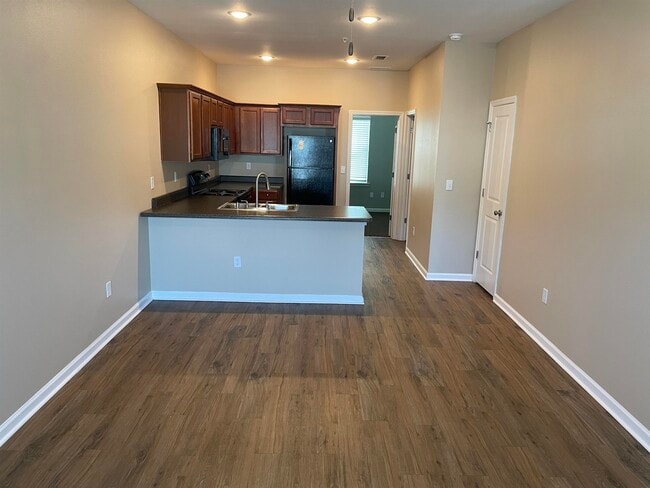 Building Photo - 2255 Del Carmel Way