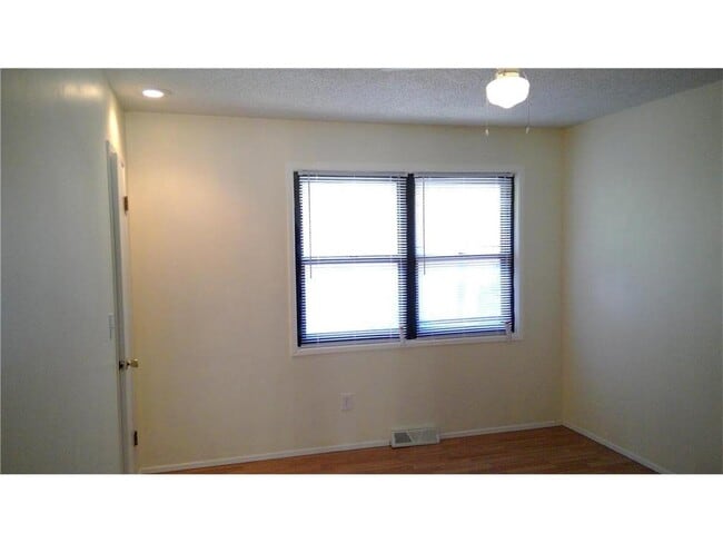 Building Photo - 14107 Merrywood Cir