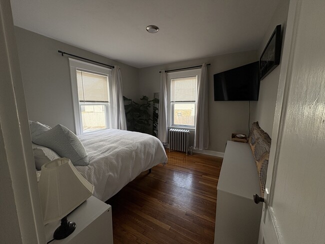 Building Photo - 20-22 Sumner St