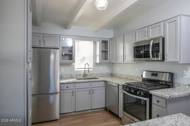 Foto del edificio - 2205 W Cambridge Ave