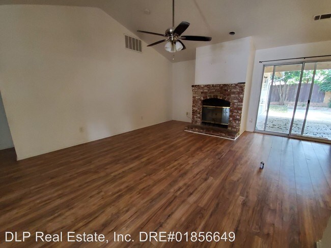 Foto del edificio - 3 br, 2 bath House - 360 Chestnut