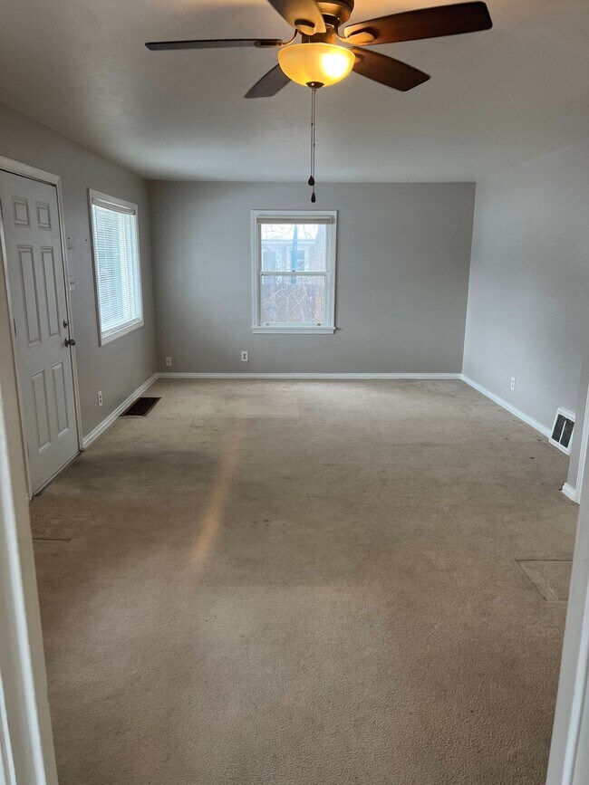 Foto del edificio - 1512 E Kiowa St