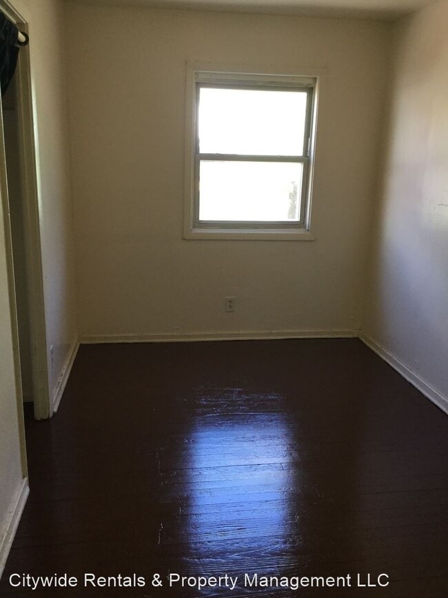 Building Photo - 3 br, 1 bath House - 4800 W Fairmount Ave