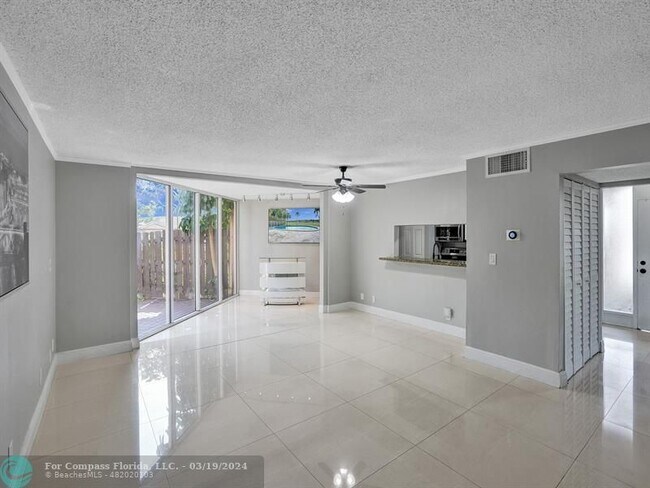 Foto del edificio - 3100 N Pine Island Rd