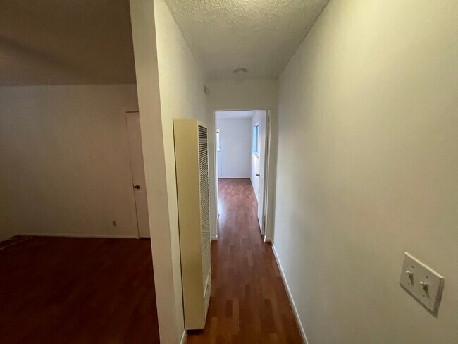 Foto del edificio - 377 Douglas St