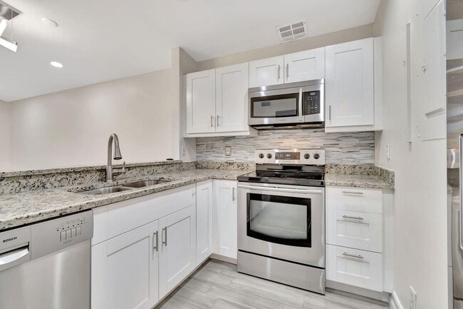 Building Photo - 11555 Orange Blossom Ln
