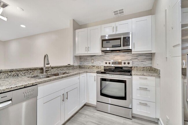 Foto del edificio - 11555 Orange Blossom Ln
