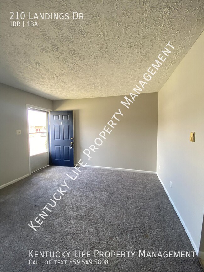 Foto del edificio - 210 Landings Dr